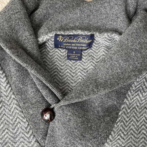Brooks Brothers Scottish Cashmere Sweater Mens Small Gray Shawl Collar Elbow - Picture 2 of 5